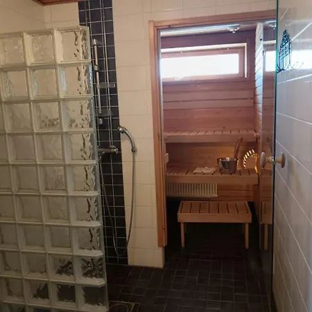 Spacious For 5 With Sauna In Alppila Apartman *